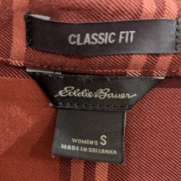 Eddie Bauer Classic Fit Flannel Shirt Red Button Women's Size Small - Picture 3 of 4